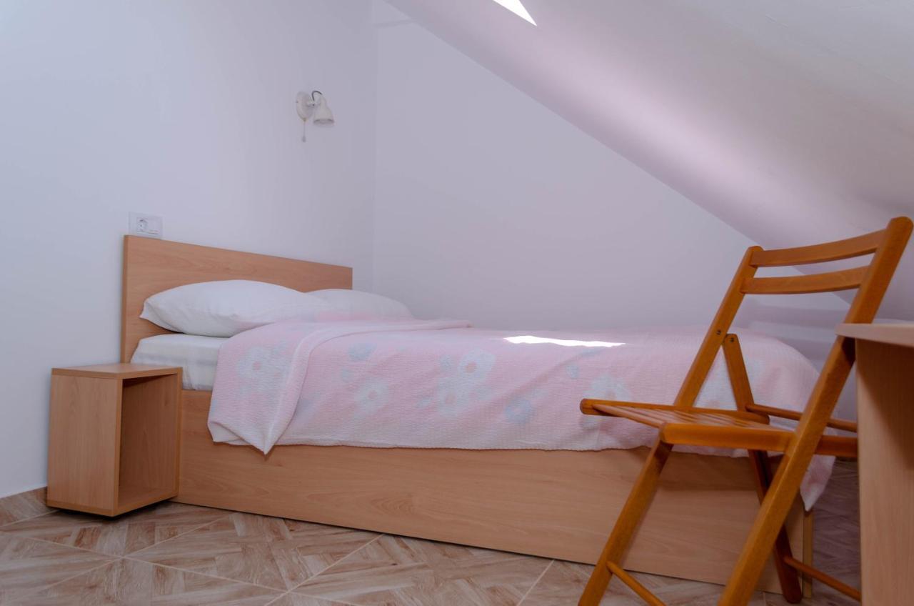 Mansarda Mica Cu Baie Proprie Daire Kaloşvar Dış mekan fotoğraf
